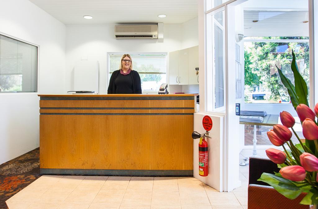 Leisure Inn Hotel Rockingham Bagian luar foto